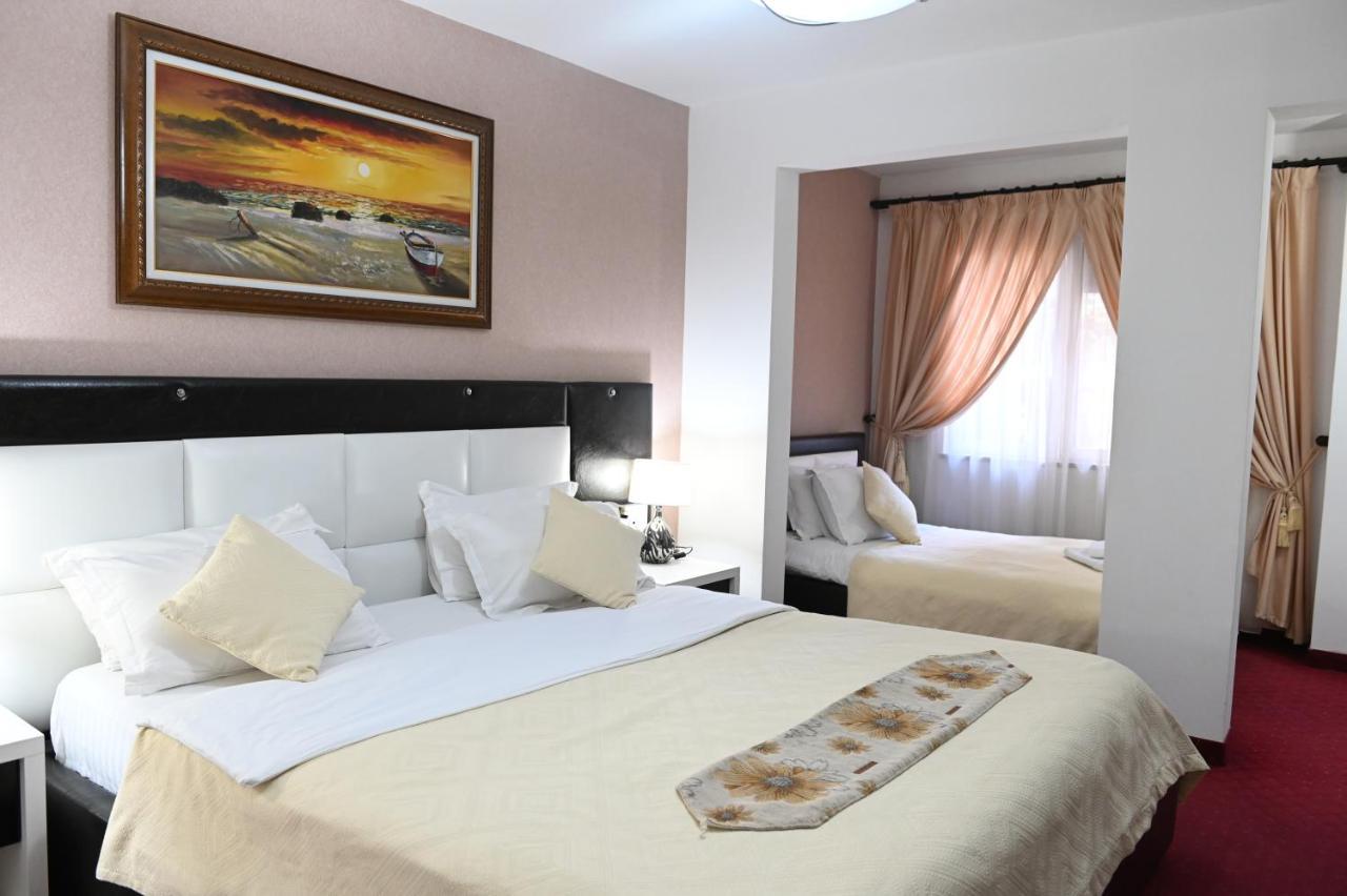 Hotel Liss Lezhë Eksteriør billede