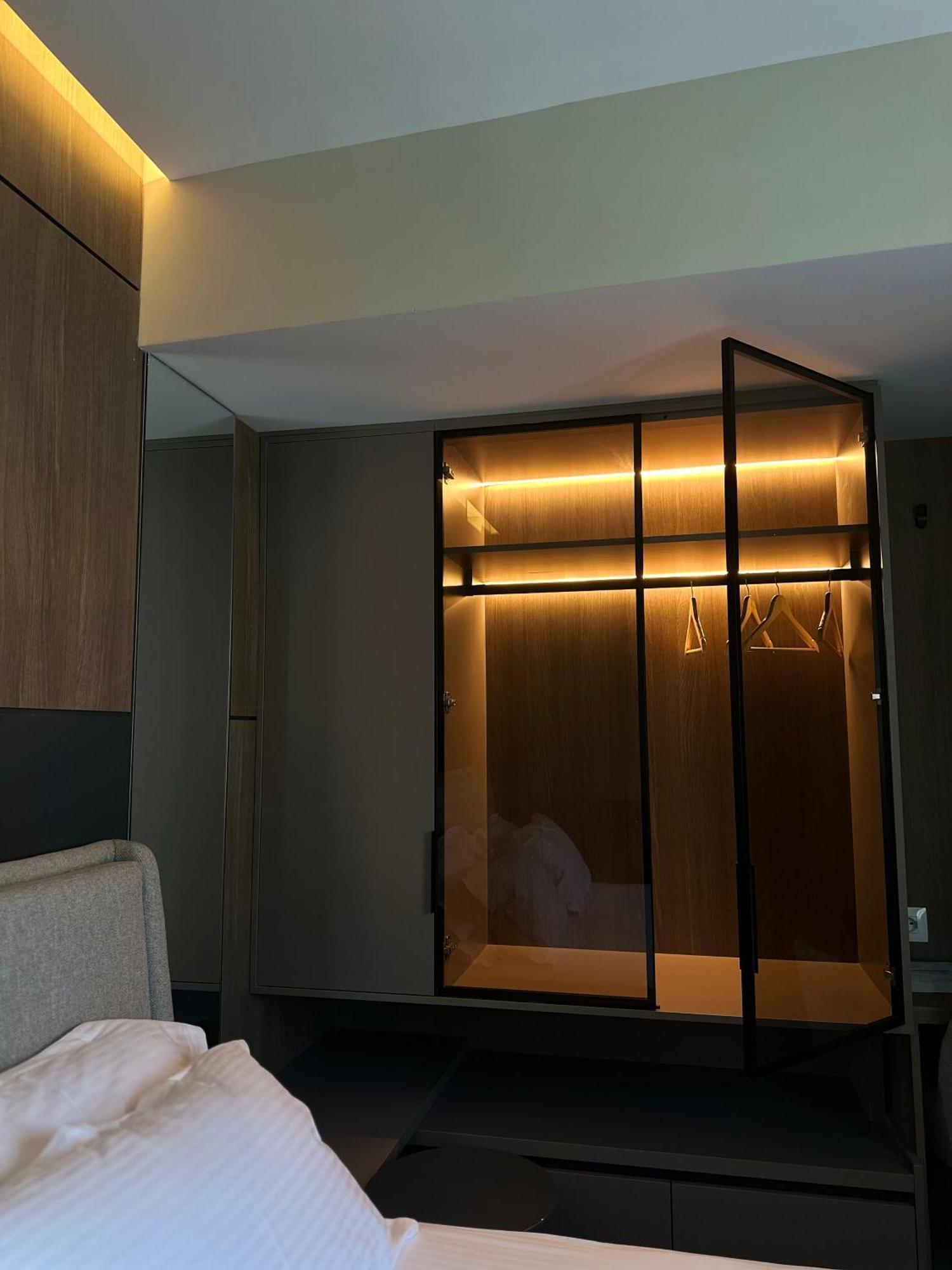 Hotel Liss Lezhë Eksteriør billede